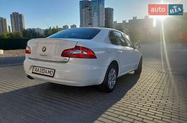 Лифтбек Skoda Superb 2013 в Киеве