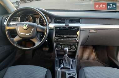 Лифтбек Skoda Superb 2013 в Киеве