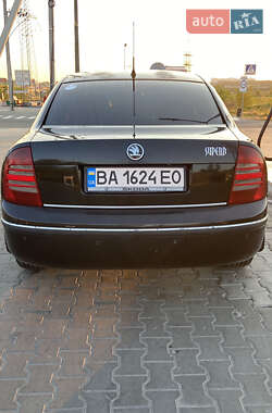Лифтбек Skoda Superb 2006 в 