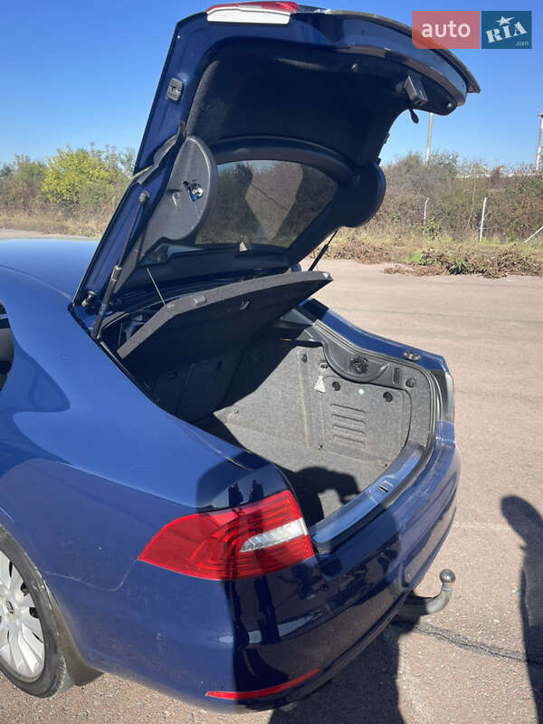 Лифтбек Skoda Superb 2014 в Ужгороде фото 5 Лифтбек Skoda Superb 2014 в Ужгороде