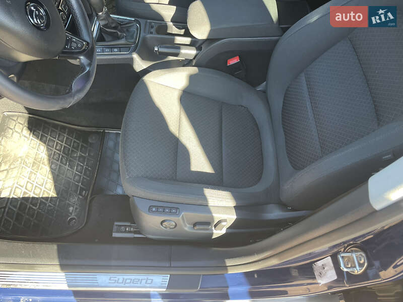 Лифтбек Skoda Superb 2014 в Ужгороде фото 18 Лифтбек Skoda Superb 2014 в Ужгороде