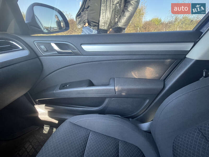 Лифтбек Skoda Superb 2014 в Ужгороде фото 28 Лифтбек Skoda Superb 2014 в Ужгороде