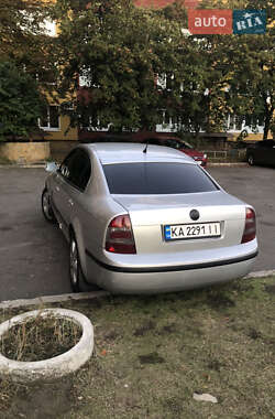 Лифтбек Skoda Superb 2005 в 