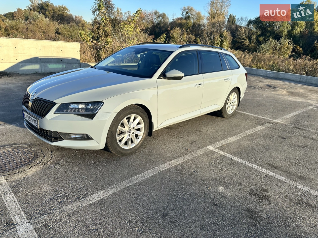 2016 Skoda Superb - мініатюра 9