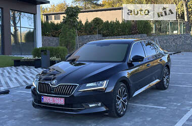 Лифтбек Skoda Superb 2017 в Ужгороде