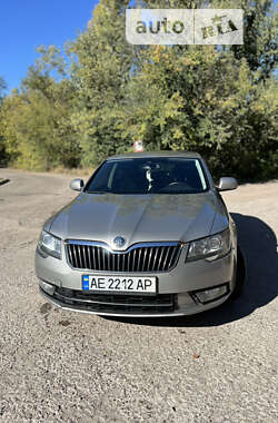 Лифтбек Skoda Superb 2013 в Кривом Роге