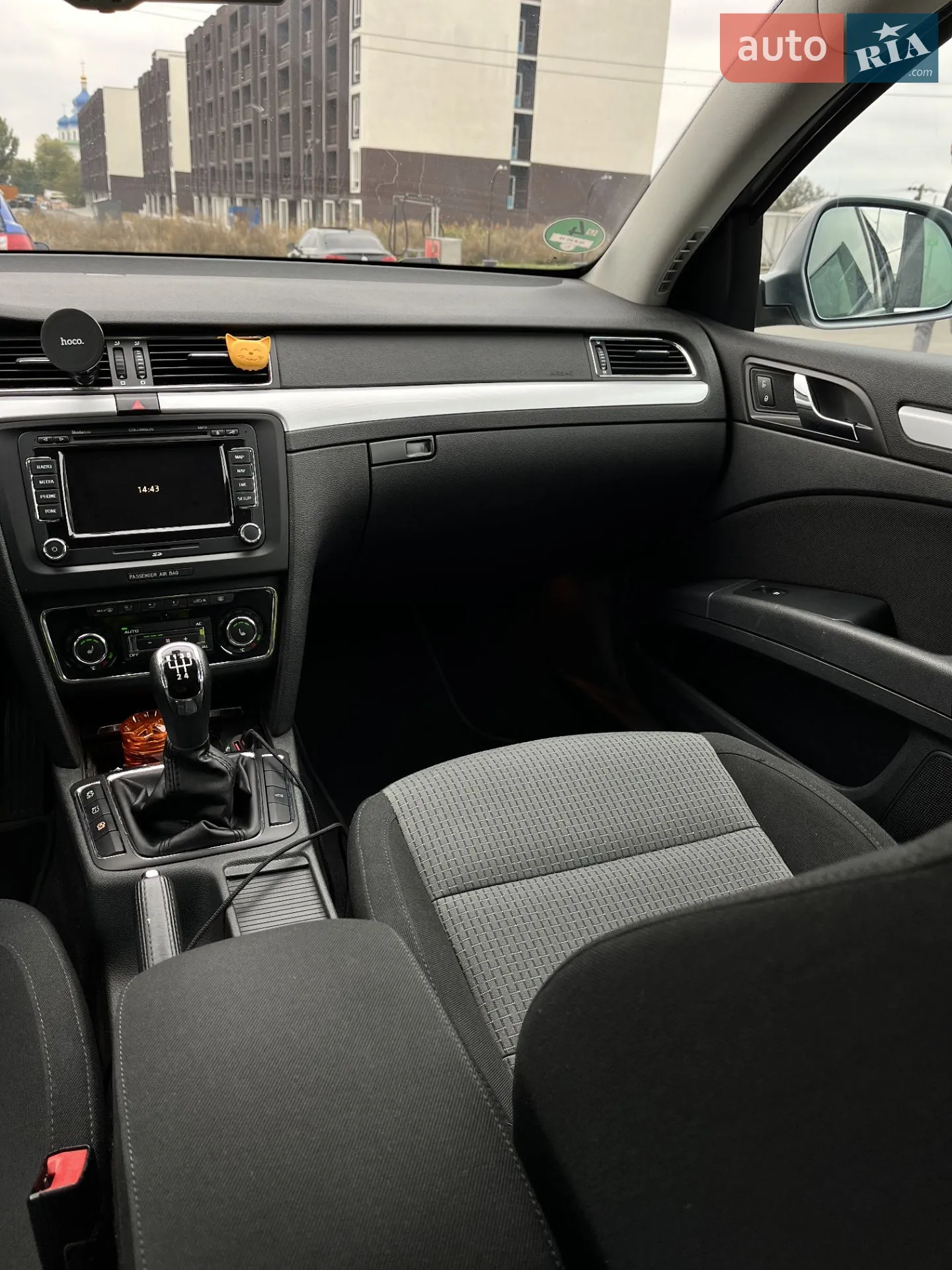2011 Skoda Superb - мініатюра 8