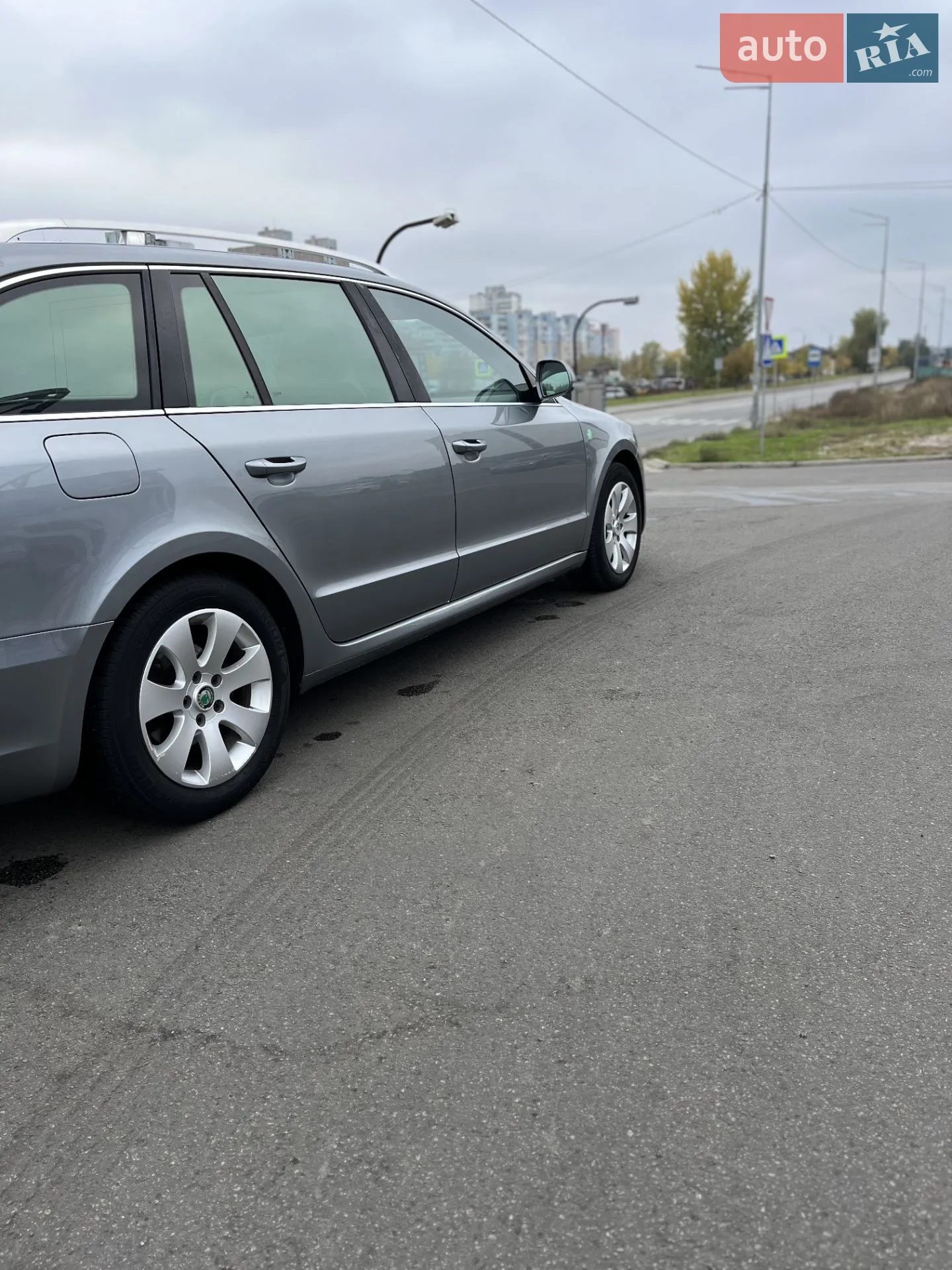 2011 Skoda Superb - мініатюра 28