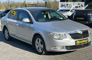 Лифтбек Skoda Superb 2013 в Черновцах