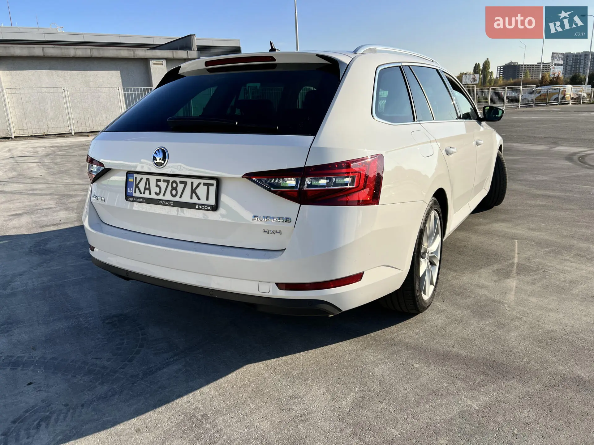 2017 Skoda Superb - мініатюра 8