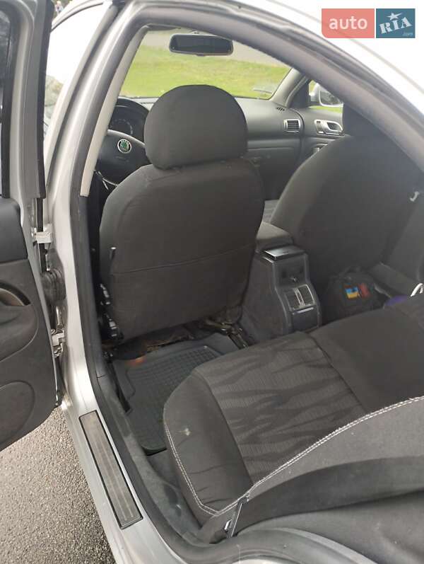 Лифтбек Skoda Superb 2004 в Киеве фото 5 Лифтбек Skoda Superb 2004 в Киеве