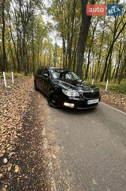 Універсал Skoda Superb 2011 в Луцьку