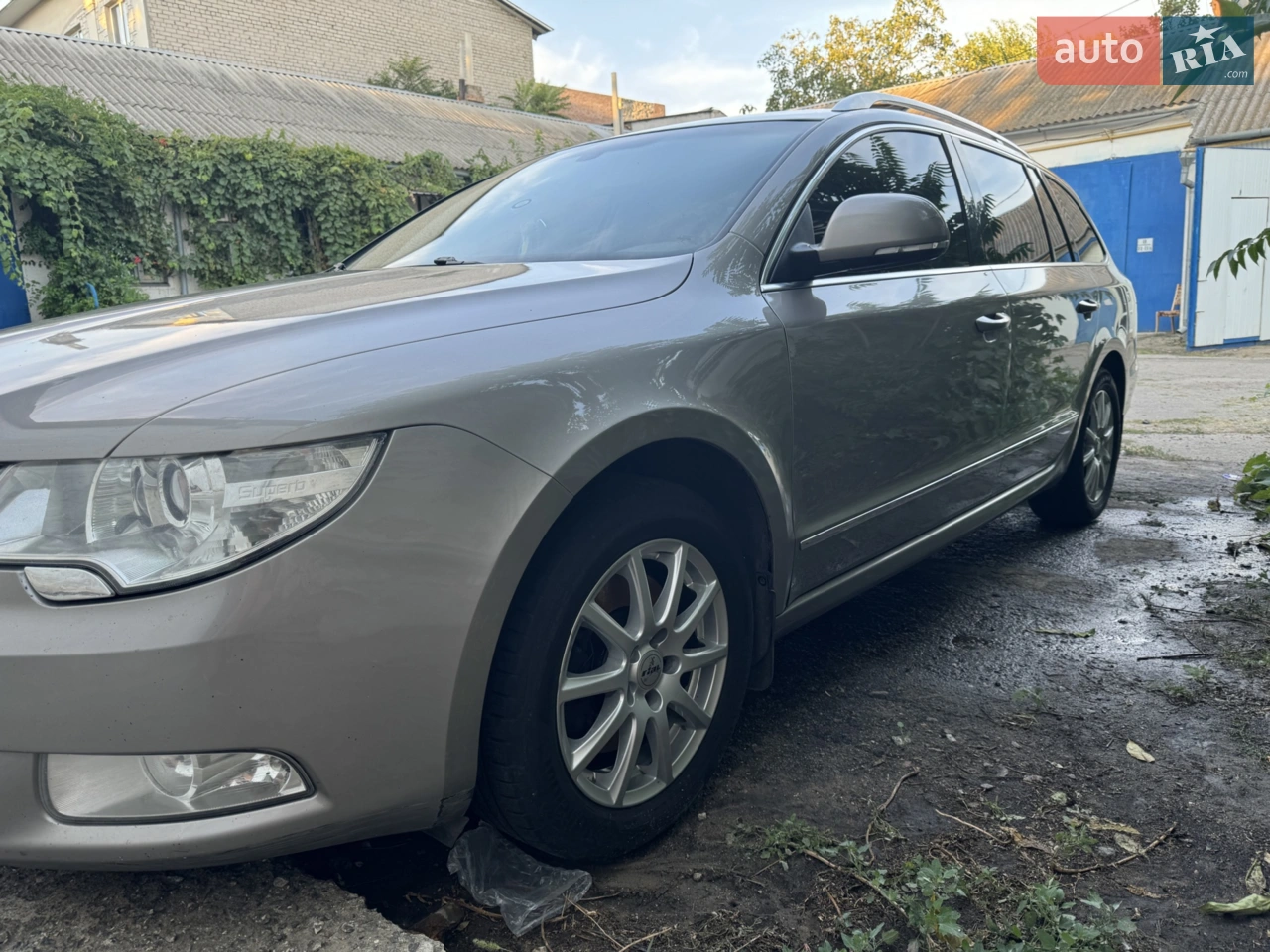 2011 Skoda Superb - мініатюра 38