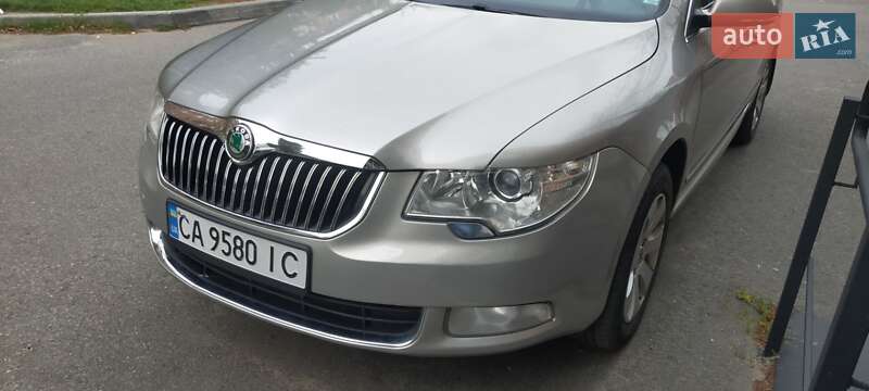 Ліфтбек Skoda Superb 2012 в Черкасах