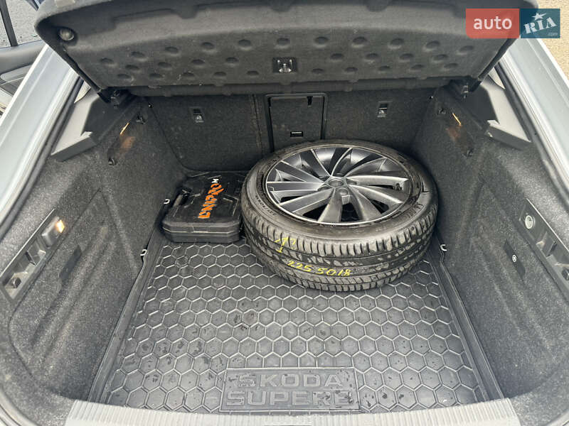 Лифтбек Skoda Superb 2017 в Хусте