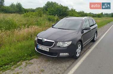 Универсал Skoda Superb 2011 в 