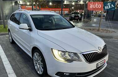 Универсал Skoda Superb 2014 в Луцке