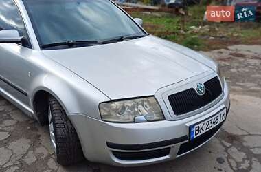 Лифтбек Skoda Superb 2004 в Ровно