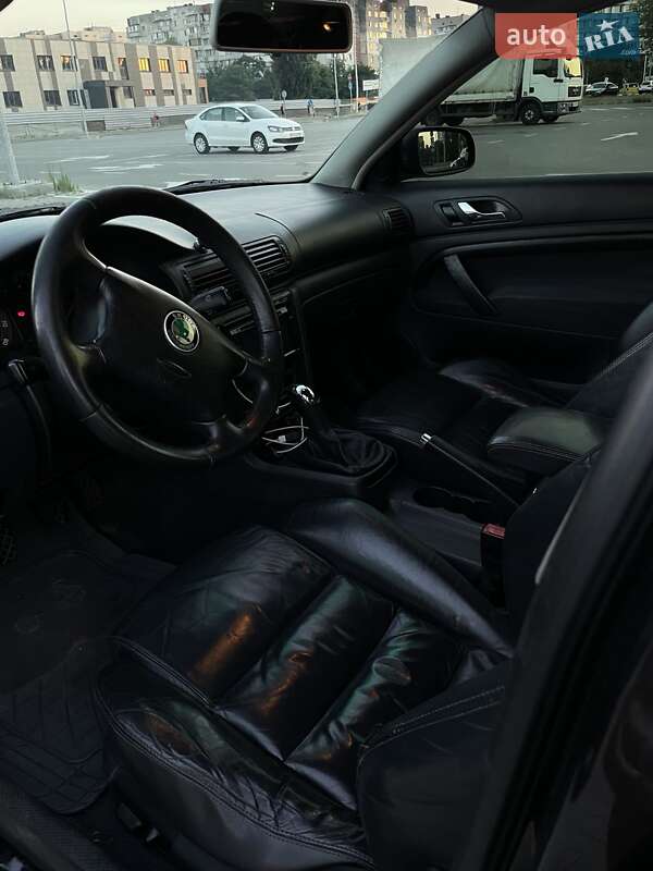 Лифтбек Skoda Superb 2005 в Киеве