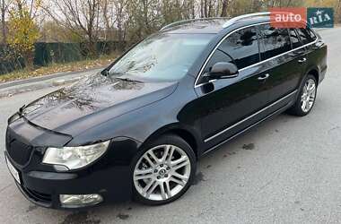 Универсал Skoda Superb 2011 в Киеве