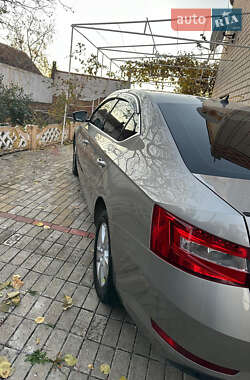 Лифтбек Skoda Superb 2018 в 
