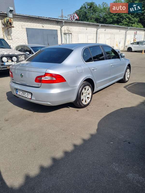 Лифтбек Skoda Superb 2013 в Киеве фото 3 Лифтбек Skoda Superb 2013 в Киеве