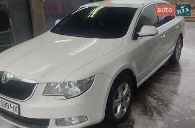 Лифтбек Skoda Superb 2008 в Харькове