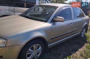 Лифтбек Skoda Superb 2003 в 