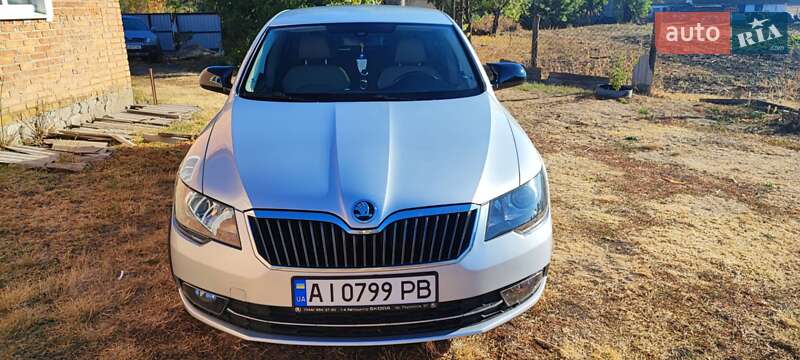 Skoda Superb 2011