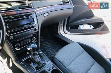 Лифтбек Skoda Superb 2011 в 