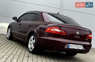 Лифтбек Skoda Superb 2012 в 