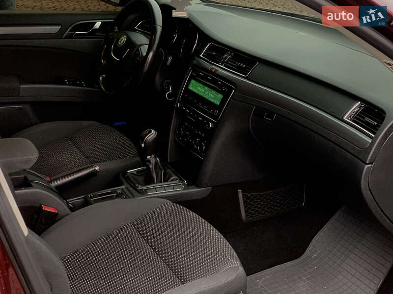 Лифтбек Skoda Superb 2012 в Мукачево