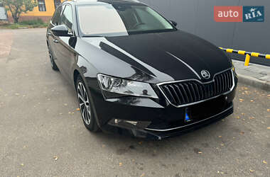 Универсал Skoda Superb 2015 в Киеве