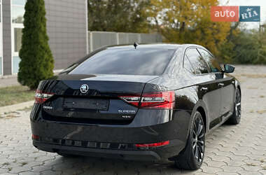 Лифтбек Skoda Superb 2017 в Днепре