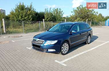 Універсал Skoda Superb 2011 в Дубні