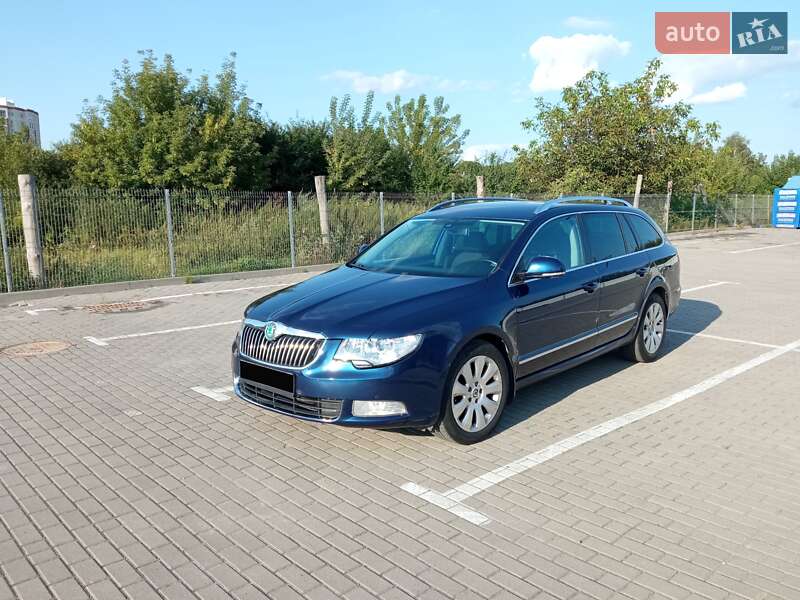 Skoda Superb 2011