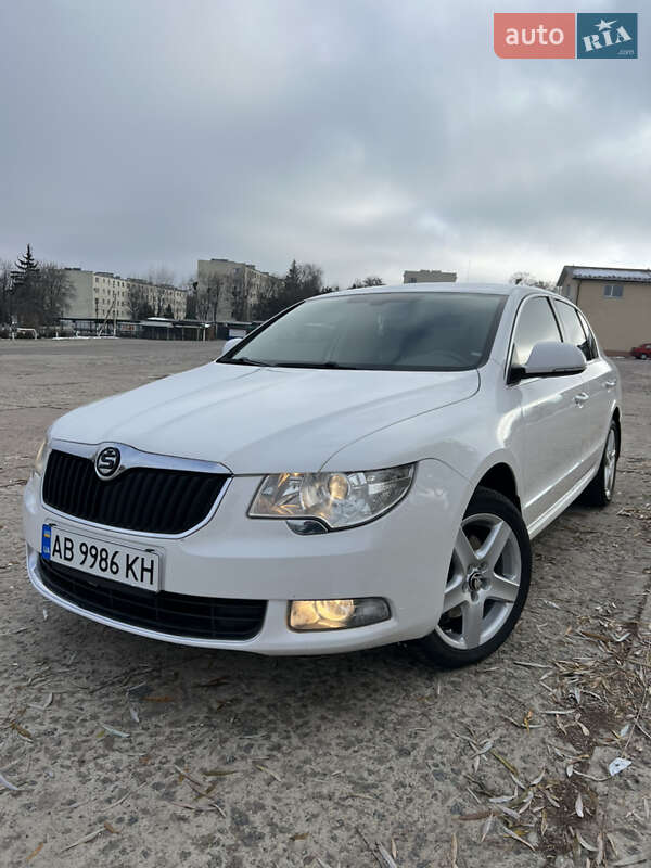 Лифтбек Skoda Superb 2011 в Ладыжине