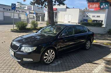 Лифтбек Skoda Superb 2011 в Межгорье