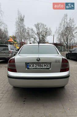 Лифтбек Skoda Superb 2007 в Ромнах