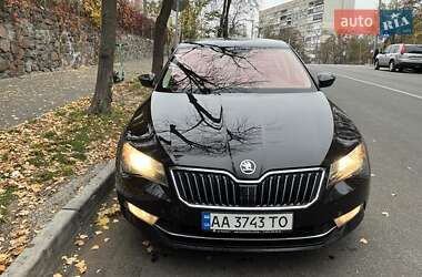 Лифтбек Skoda Superb 2018 в Киеве