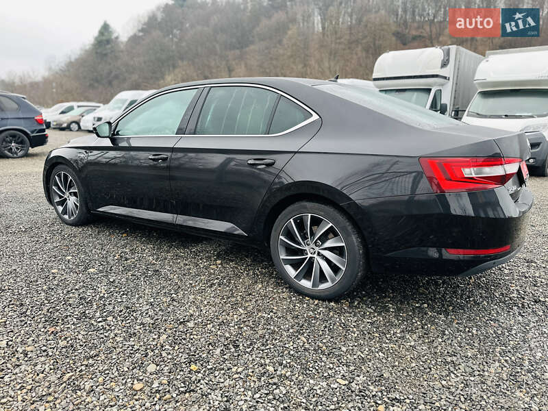 Лифтбек Skoda Superb 2017 в Иршаве