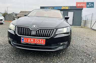 Лифтбек Skoda Superb 2017 в Иршаве