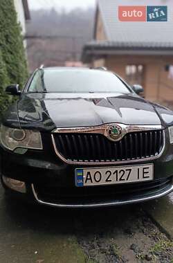 Универсал Skoda Superb 2011 в Тячеве