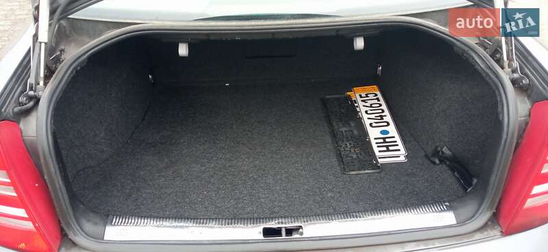 Лифтбек Skoda Superb 2002 в Ровно