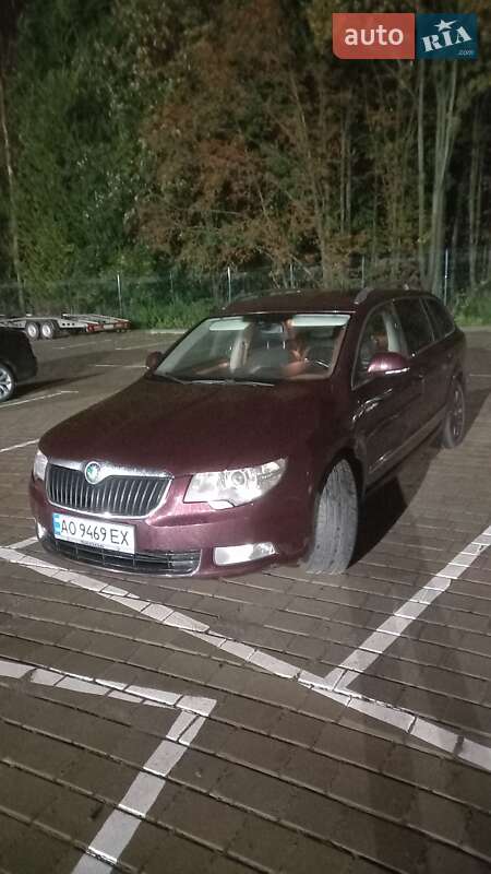 Универсал Skoda Superb 2011 в 