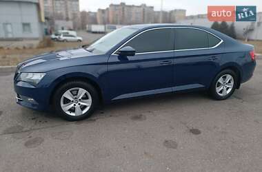 Лифтбек Skoda Superb 2017 в Кривом Роге