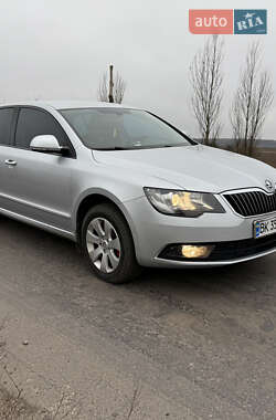 Лифтбек Skoda Superb 2013 в Заречном