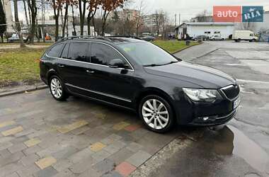 Універсал Skoda Superb 2014 в Львові