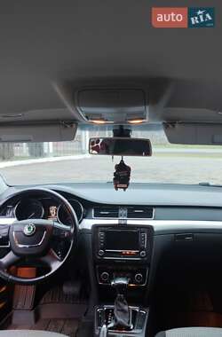 Универсал Skoda Superb 2012 в 