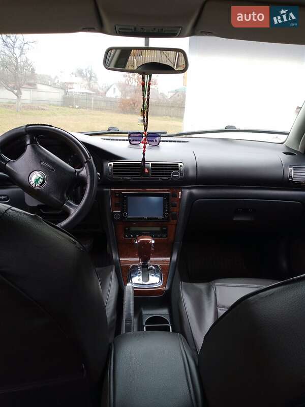 Ліфтбек Skoda Superb 2004 в Шептицькому